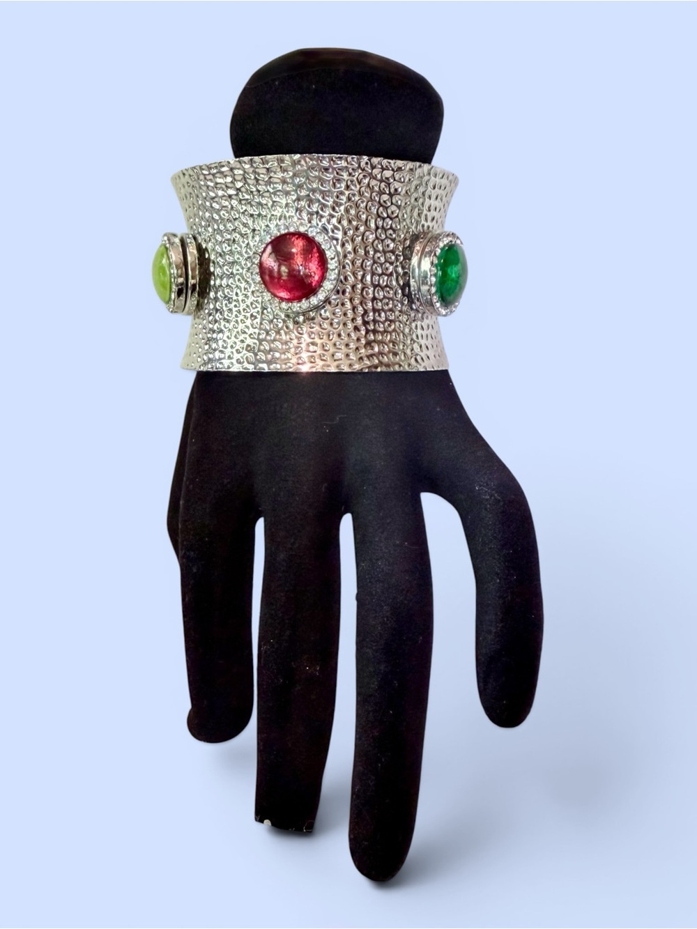 Hammered Silver-tone Cuff Bracelet Colored Round Cabochon Stones Clear Crystals